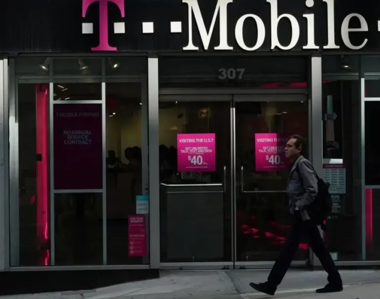 T-Mobile Wireless Holiday Hours Open/Closed