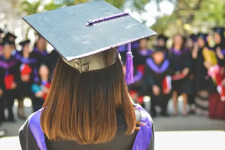 7 Benefits of Getting a College Education