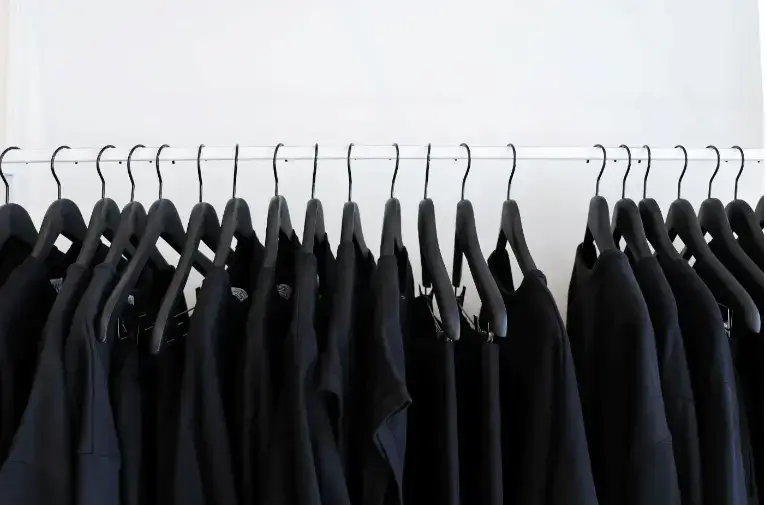 HOW TO START A CLOTHING COMPANY