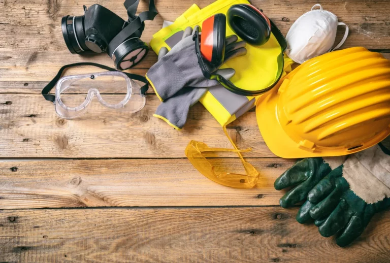 5 Tips for Designing Comfortable Construction Worker Clothing