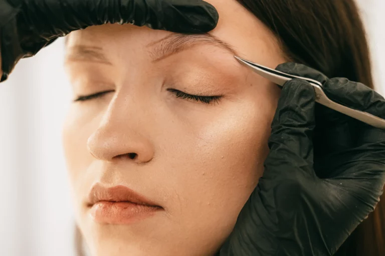 Your Guide to Professional Eyebrow Makeup Tools