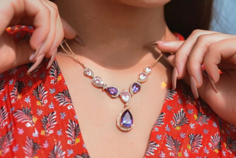 swarowskı: The Sparkling World of Crystal Jewelry and Accessories